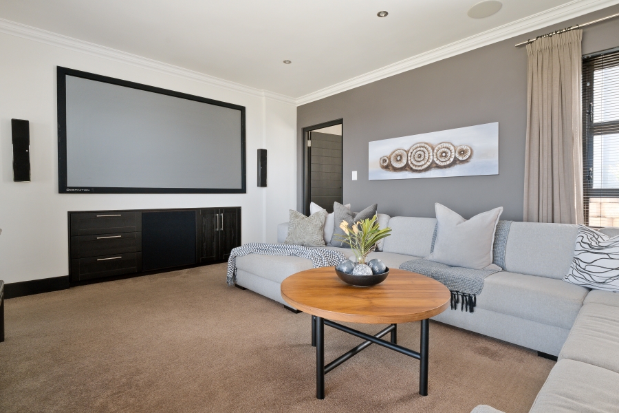 5 Bedroom Property for Sale in Pezula Golf Estate Western Cape